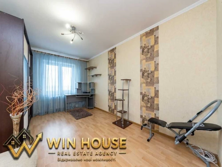 Продаж 2-кімнатної квартири на Троєщині, вул. Милославська 3