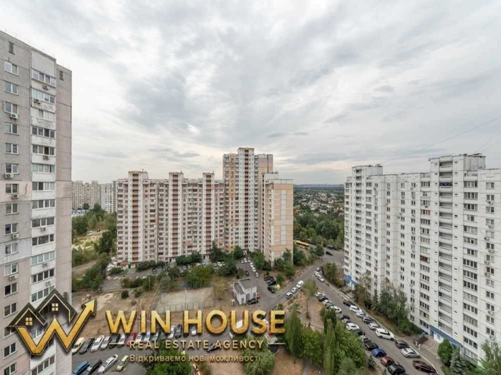Продаж 2-кімнатної квартири на Троєщині, вул. Милославська 3