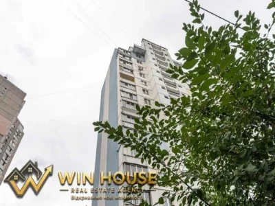 Продаж 2-кімнатної квартири на Троєщині, вул. Милославська 3