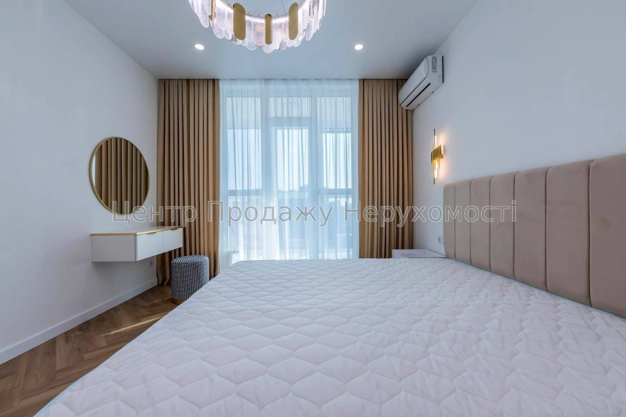 Продаж 2-кімн. квартири 73. 3 м², 11/25 пов, ЖК Паркові озер
