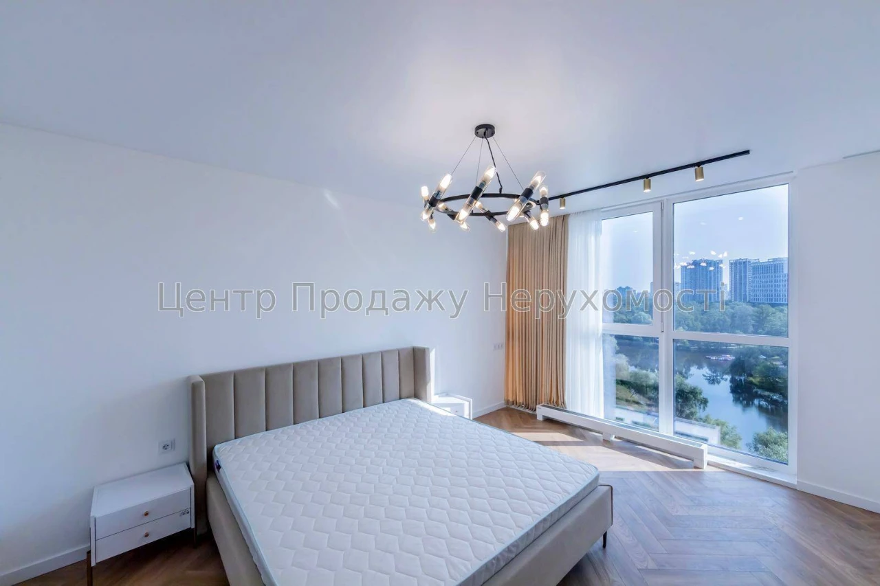 Продаж 2-кімн. квартири 73. 3 м², 11/25 пов, ЖК Паркові озер