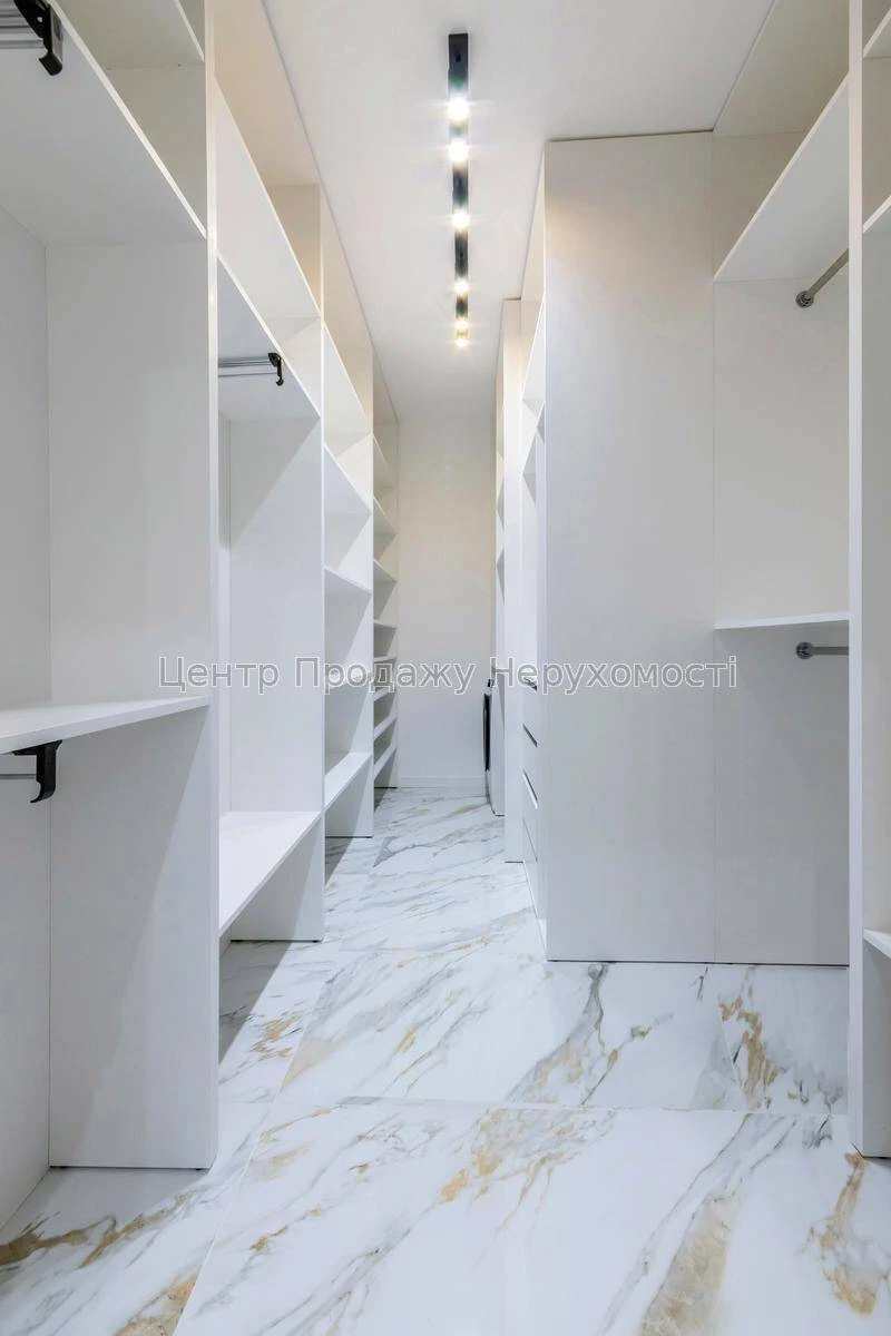 Продаж 2-кімн. квартири 73. 3 м², 11/25 пов, ЖК Паркові озер
