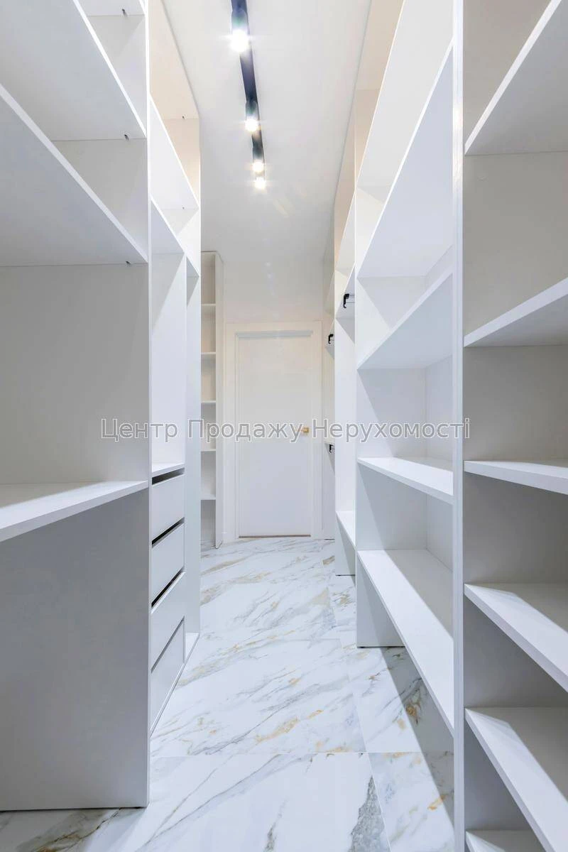 Продаж 2-кімн. квартири 73. 3 м², 11/25 пов, ЖК Паркові озер