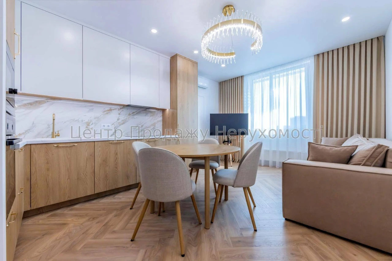 Продаж 2-кімн. квартири 73. 3 м², 11/25 пов, ЖК Паркові озер