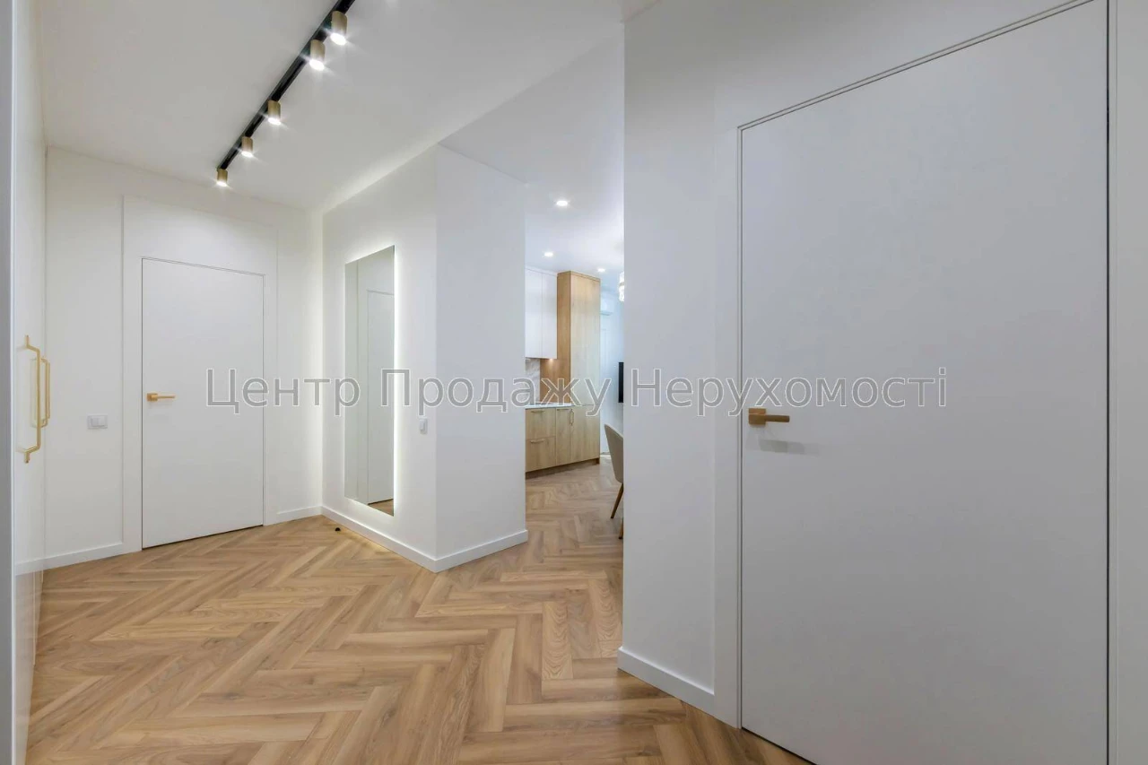 Продаж 2-кімн. квартири 73. 3 м², 11/25 пов, ЖК Паркові озер