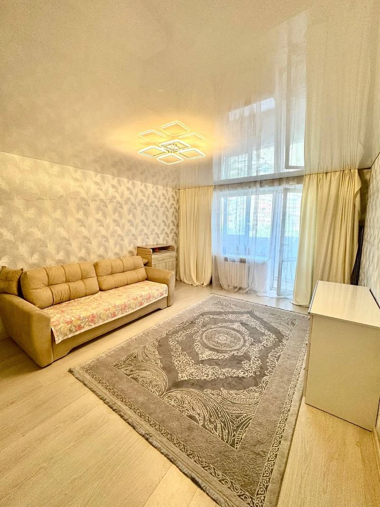Продажа 3 ком с ремонтом на Красном Камне ,(Сертификат -Вауч