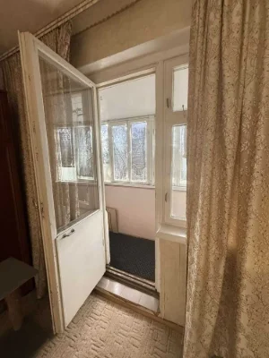 Продам однокімнатну квартиру 30 м² на вул. Батумській