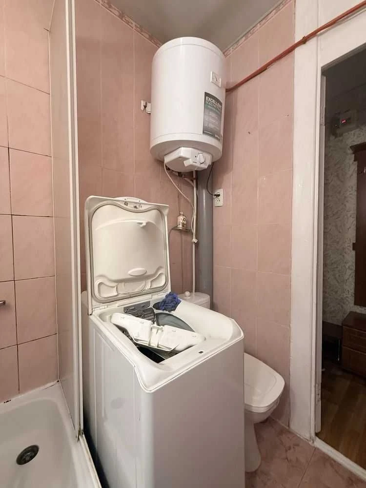 Продам однокімнатну квартиру 30 м² на вул. Батумській