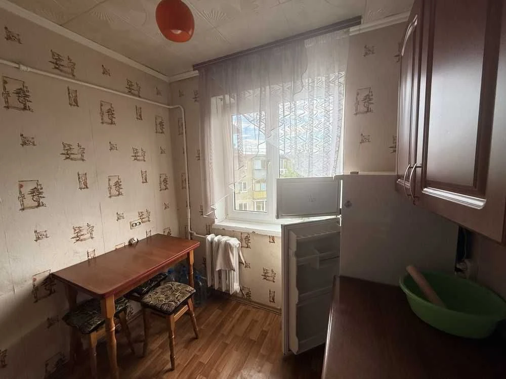 Продам однокімнатну квартиру 30 м² на вул. Батумській