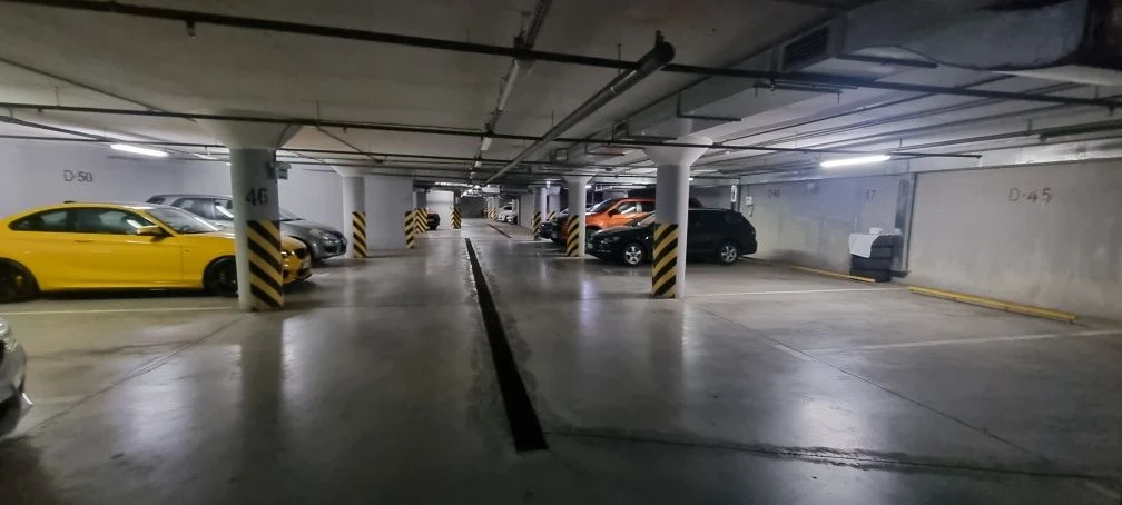 Продажа  подземного паркинга, Рижская 73г. 35000у.е
