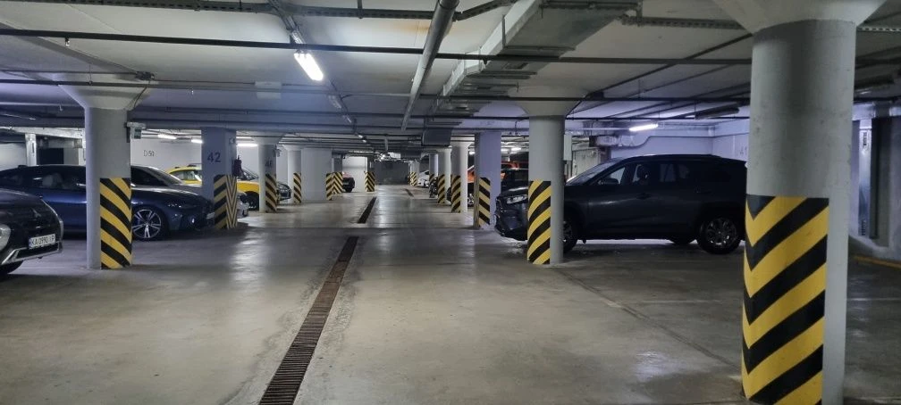 Продажа  подземного паркинга, Рижская 73г. 35000у.е