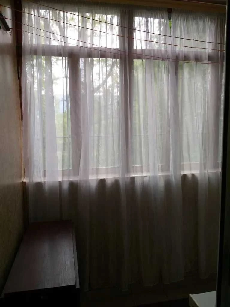 Продам 3-К Ж/М «Червоний камінь», вул. Коробова
