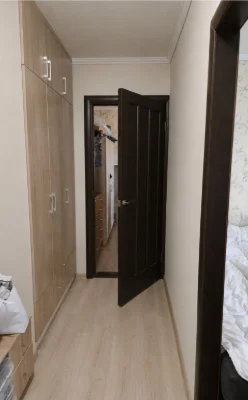 Продам 2х ком.в кирпичном доме на Савкина Красный Камень