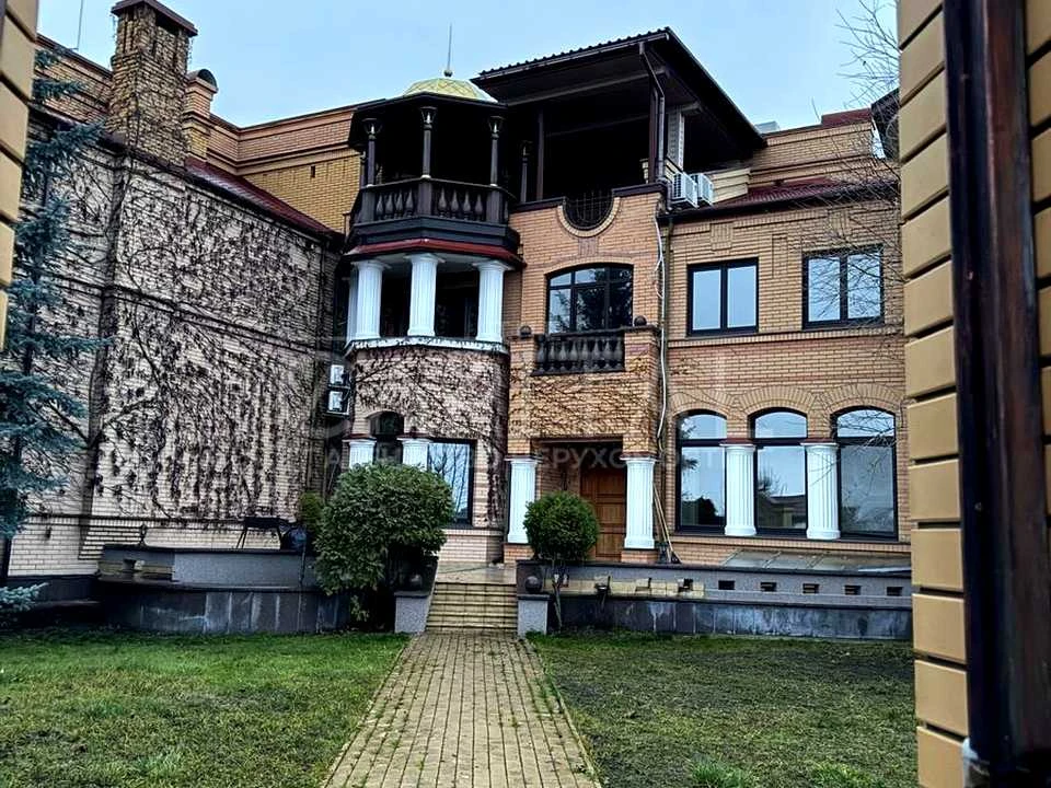 Будинок. Київ, Оболонська набережна вул.