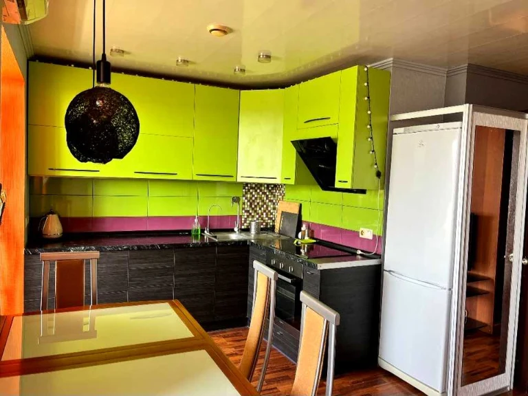 Apartment. Dnipro, Brativ Gorobtsiv St. (Dmytra Kedrina)