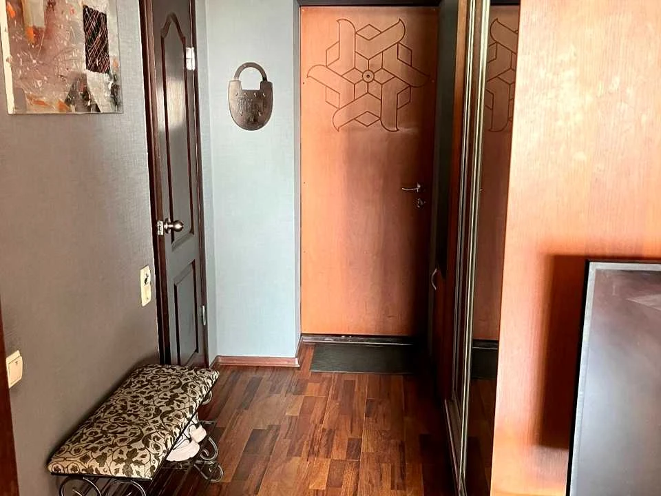 Apartment. Dnipro, Brativ Gorobtsiv St. (Dmytra Kedrina)