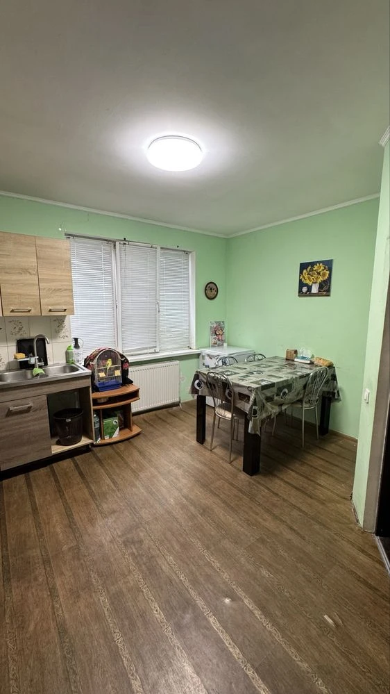 Продам будинок 4 кімнатний , 4 сотки
