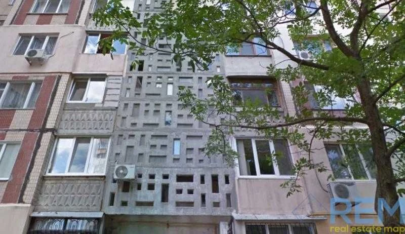 Квартира у Крымского бульвара для мужчин с руками и женщин с