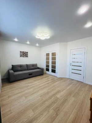 (5) продам 2 комнатную квартиру в ЖК Андорра 9337