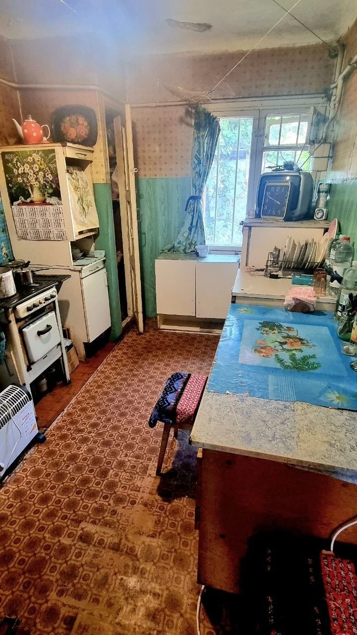 Реальный! Продам дом на Рабочей, низ, большой участок земли.