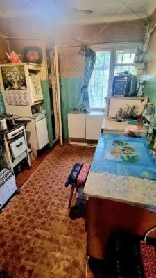 Реальный! Продам дом на Рабочей, низ, большой участок земли.
