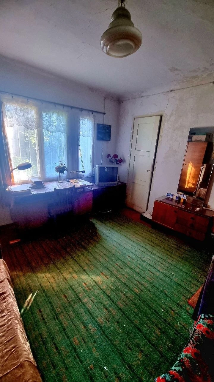 Реальный! Продам дом на Рабочей, низ, большой участок земли.