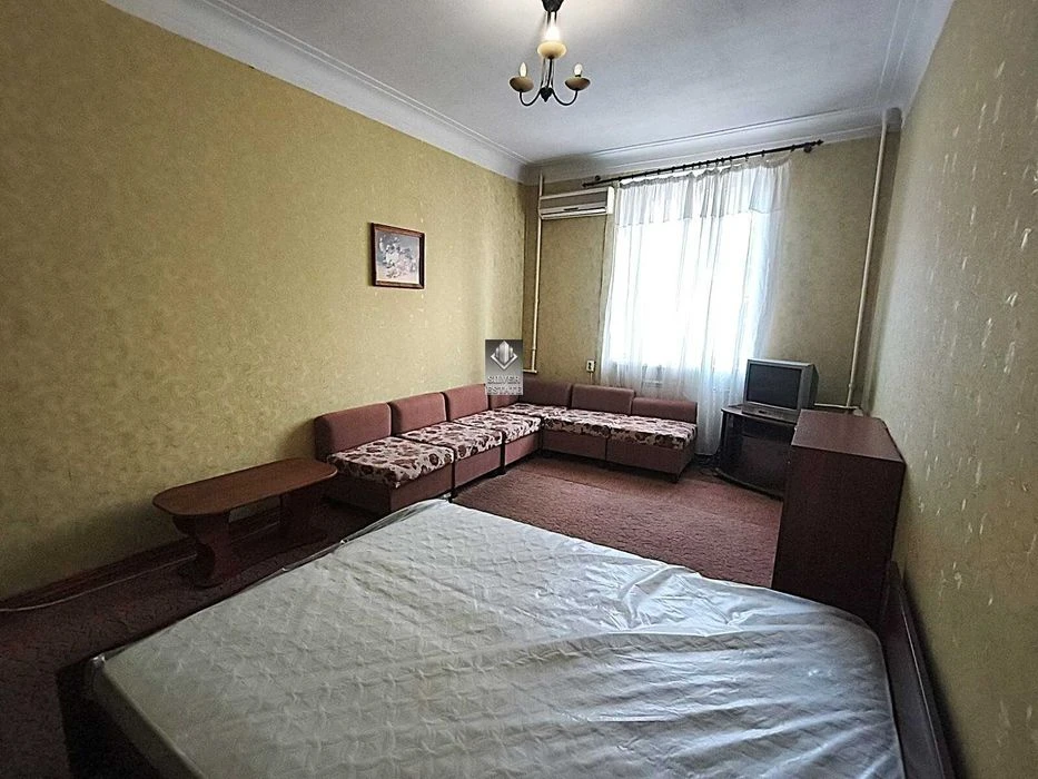 Продажа просторной 1-комнатной квартиры, бульвар Парковый, Дни