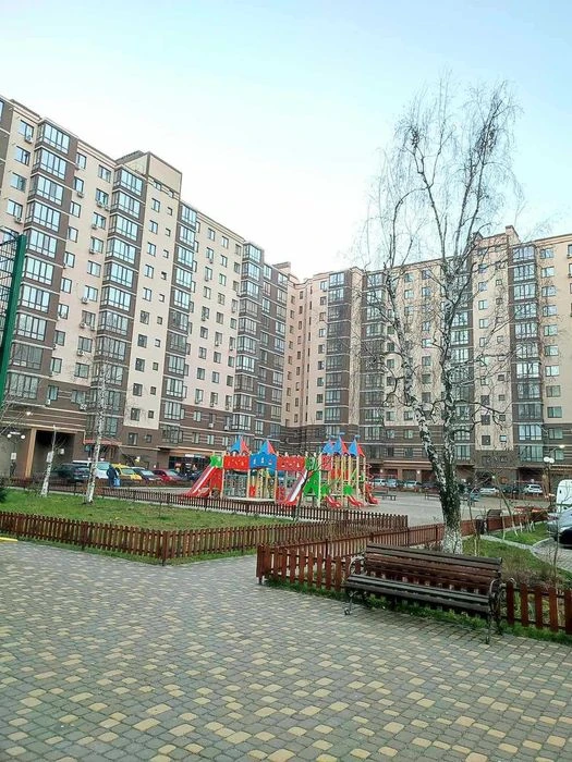 (5) продам 2 комнатную квартиру в ЖК Андорра 9337