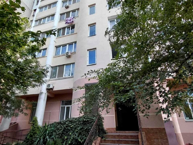 Квартира. Одеса, Тополина вул.
