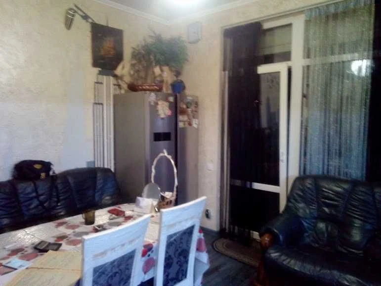Продам 2-комнатную 2-этажную квартиру
