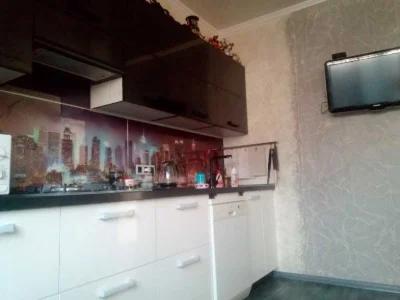 Продам 2-комнатную 2-этажную квартиру
