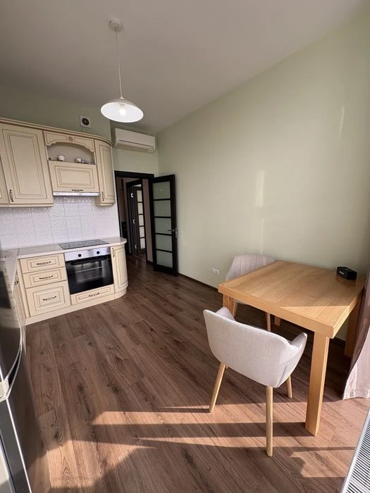 Продажа комнатной квартиры 16 Жемчужина.