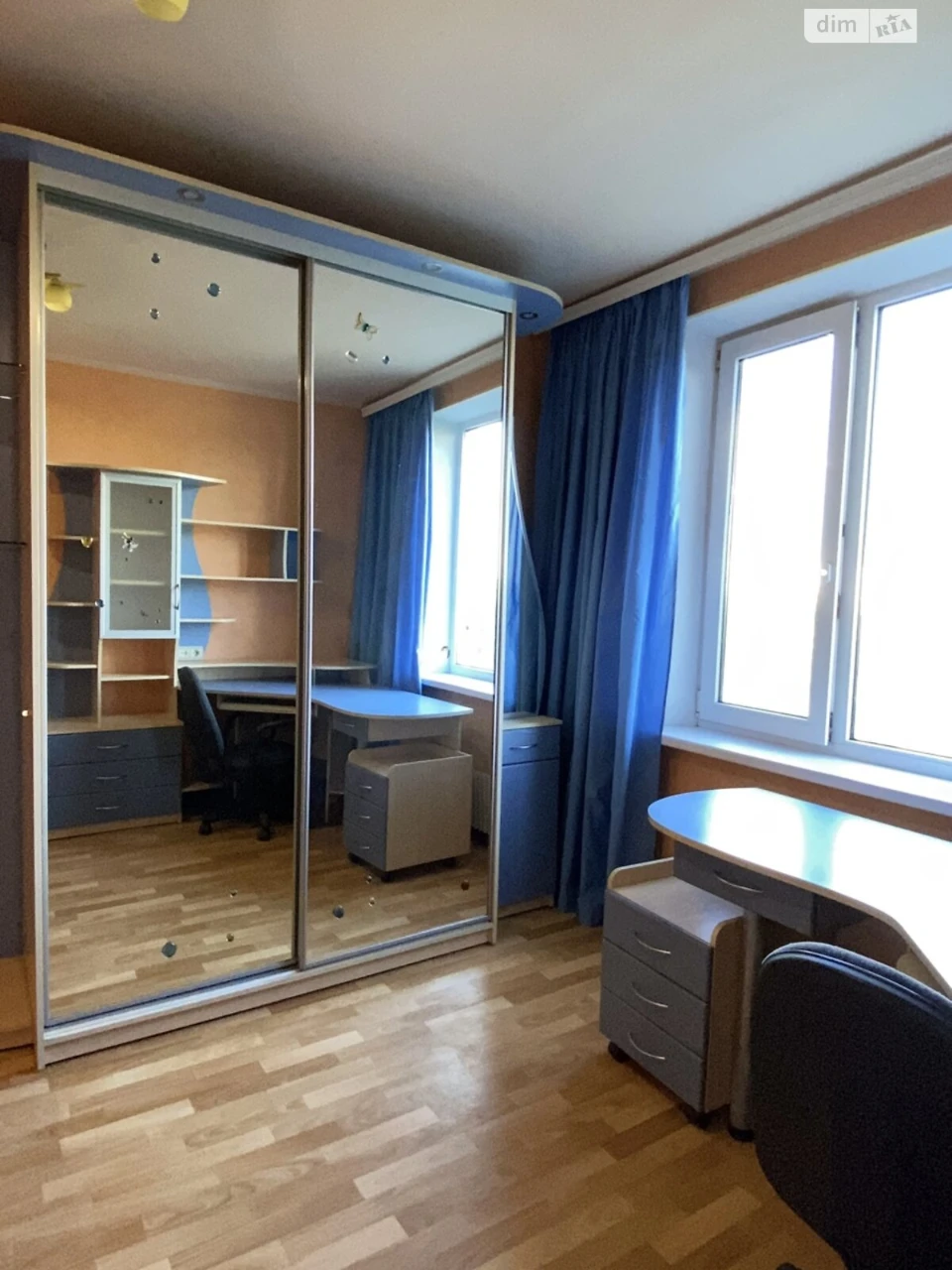 Продаж Квартира 337-ий мікрорайон