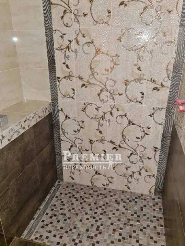 Продам 2-поверховий будинок в Одесі