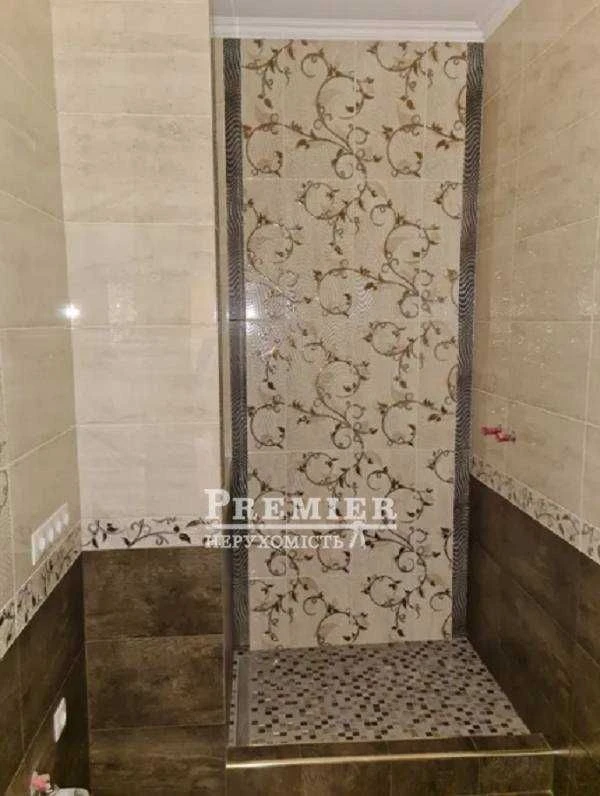 Продам 2-поверховий будинок в Одесі