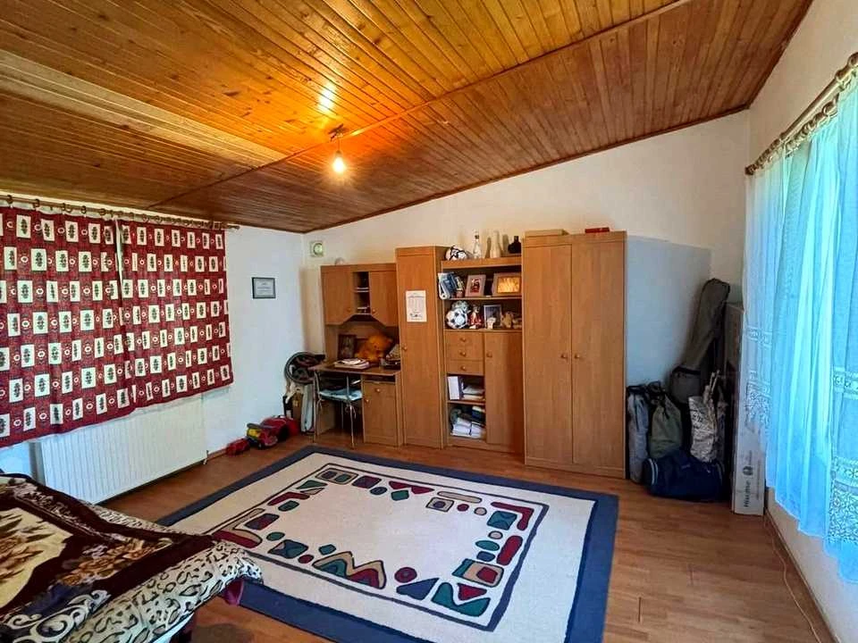 Будинок. Ужгород, Юлії Жемайте вул.