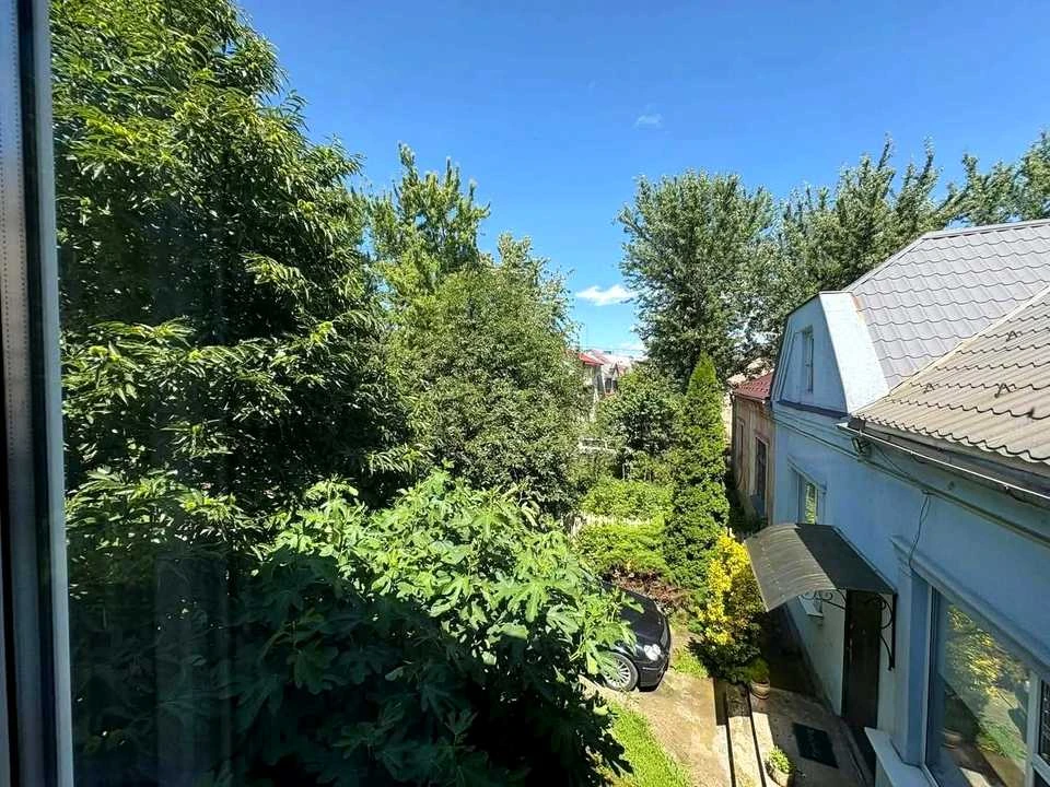 Будинок. Ужгород, Юлії Жемайте вул.