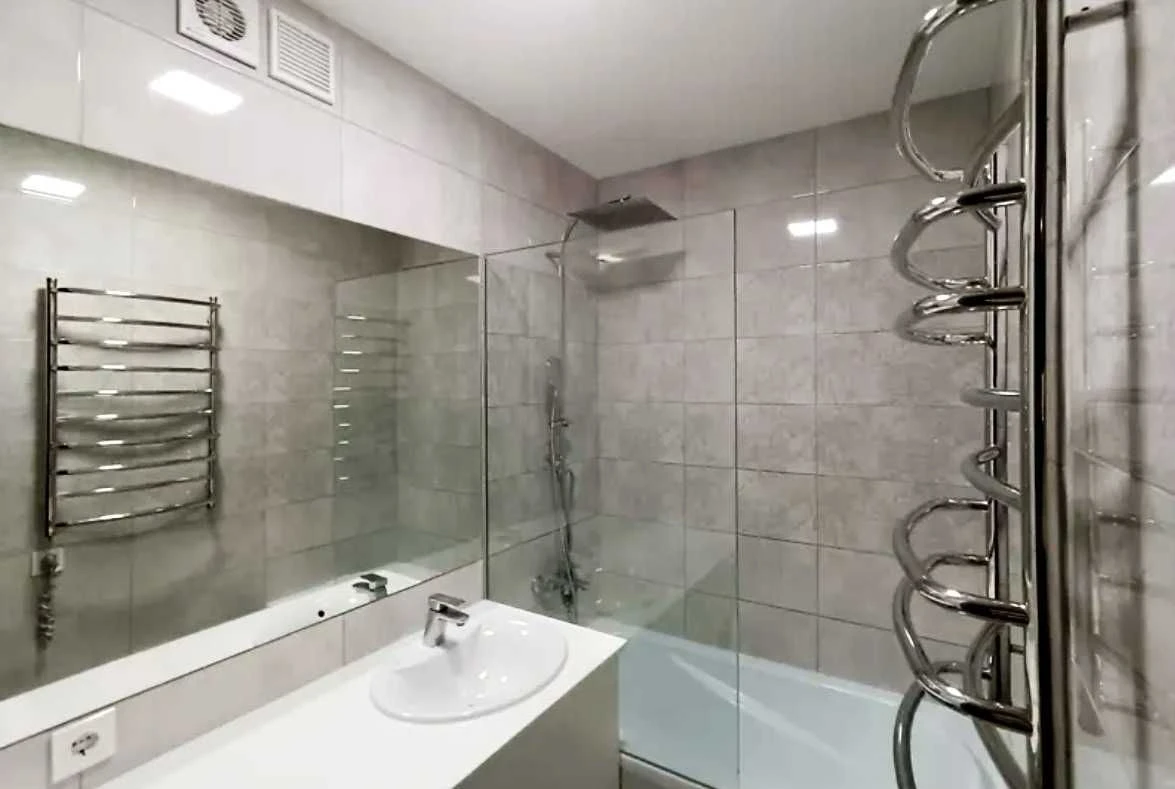 | Продаж 2-кімнатної квартири 82 м² з ремонтом • 85000$