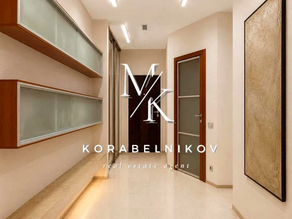 Квартира. Київ, Предславинська вул.