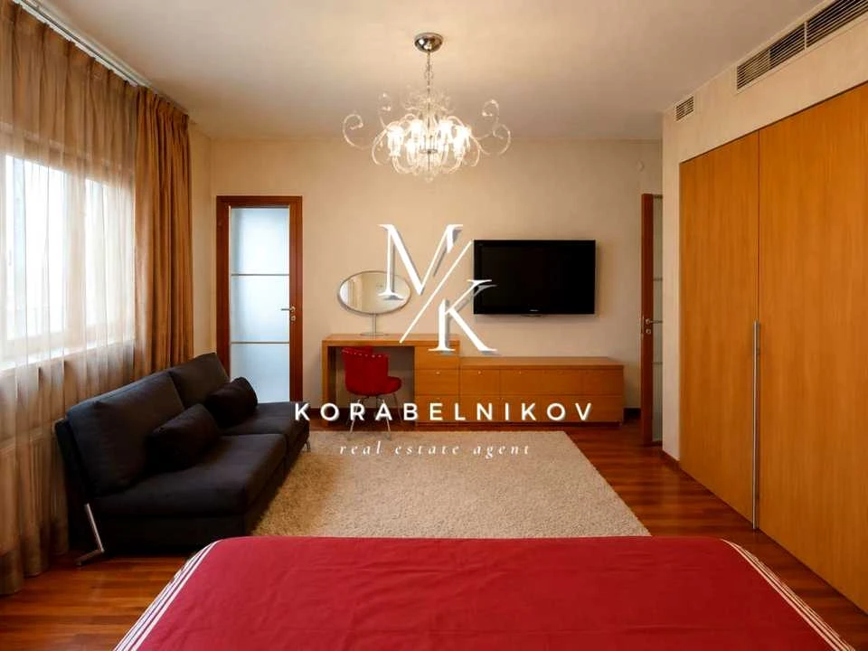 Квартира. Київ, Предславинська вул.