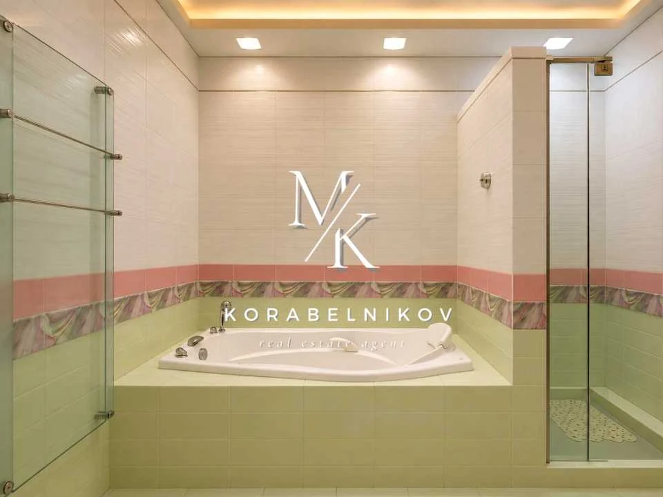 Квартира. Київ, Предславинська вул.