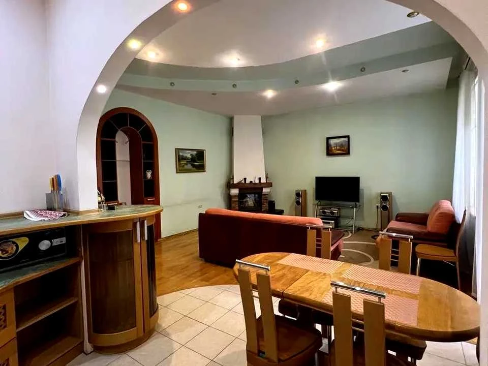 Квартира. Київ, Велика Васильківська вул.