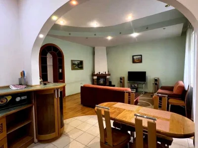 Квартира. Київ, Велика Васильківська вул.