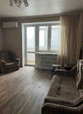 Продам 1к, 35м, Кирп дом, ремонт,кондиционер, 22000у.е, торг