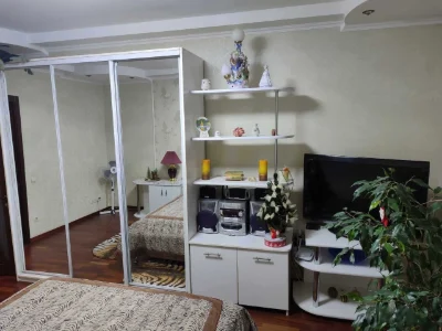 Продається затишна 1к квартира з ремонтом — готова до комфор