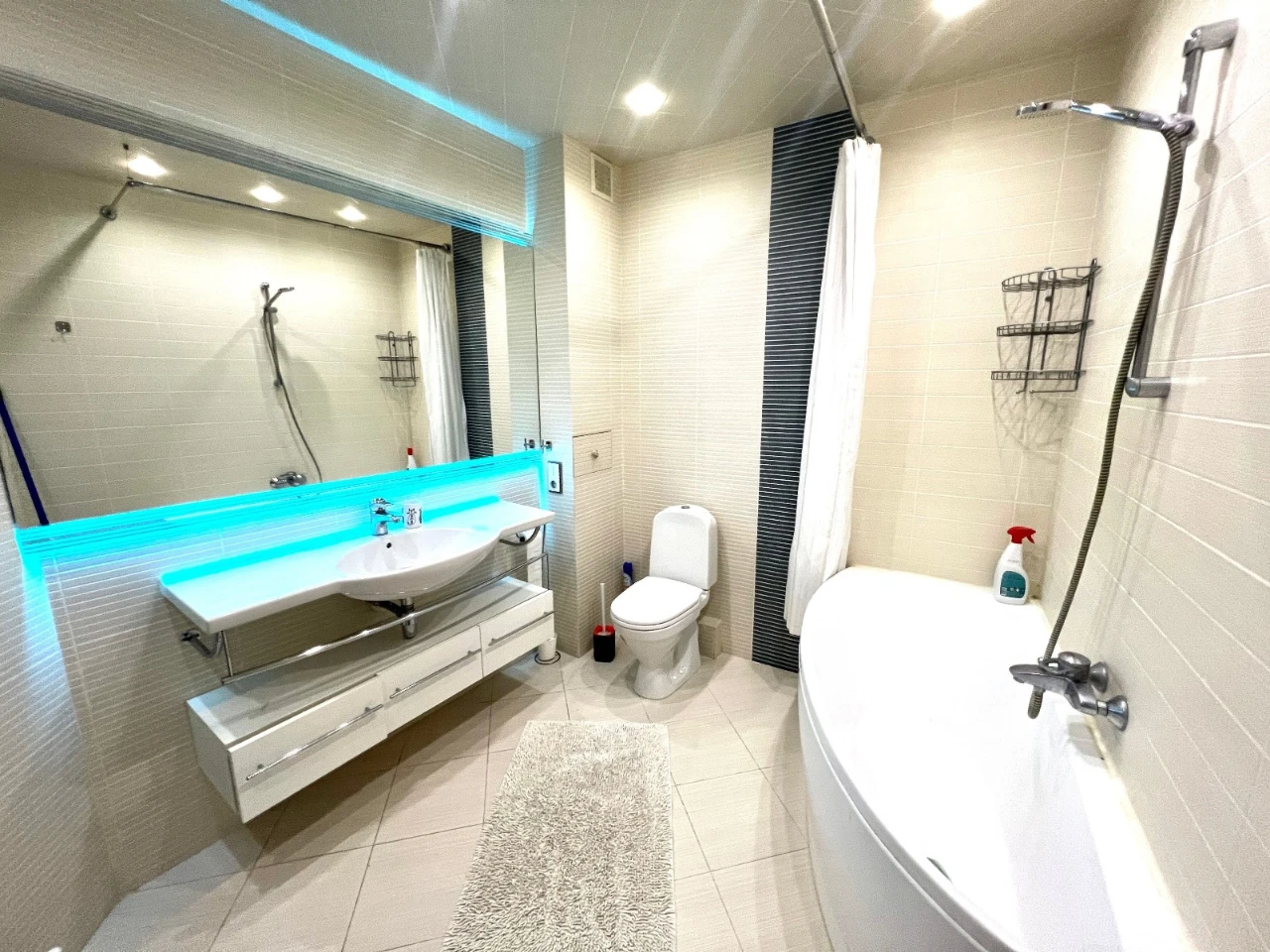Велика Китаївська 10а, підземний паркінг, 1-кв 51м ремонт, М