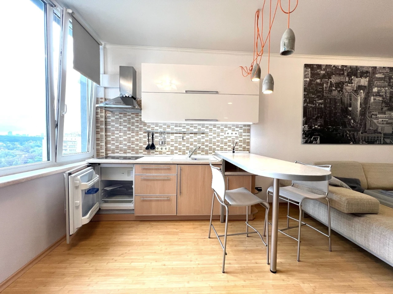 Велика Китаївська 10а, підземний паркінг, 1-кв 51м ремонт, М