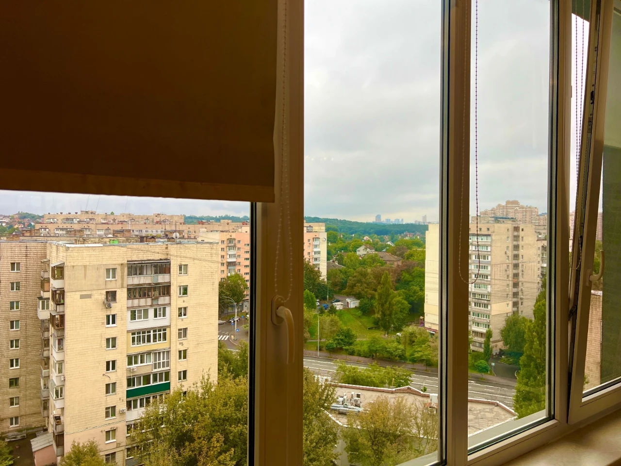 Велика Китаївська 10а, підземний паркінг, 1-кв 51м ремонт, М