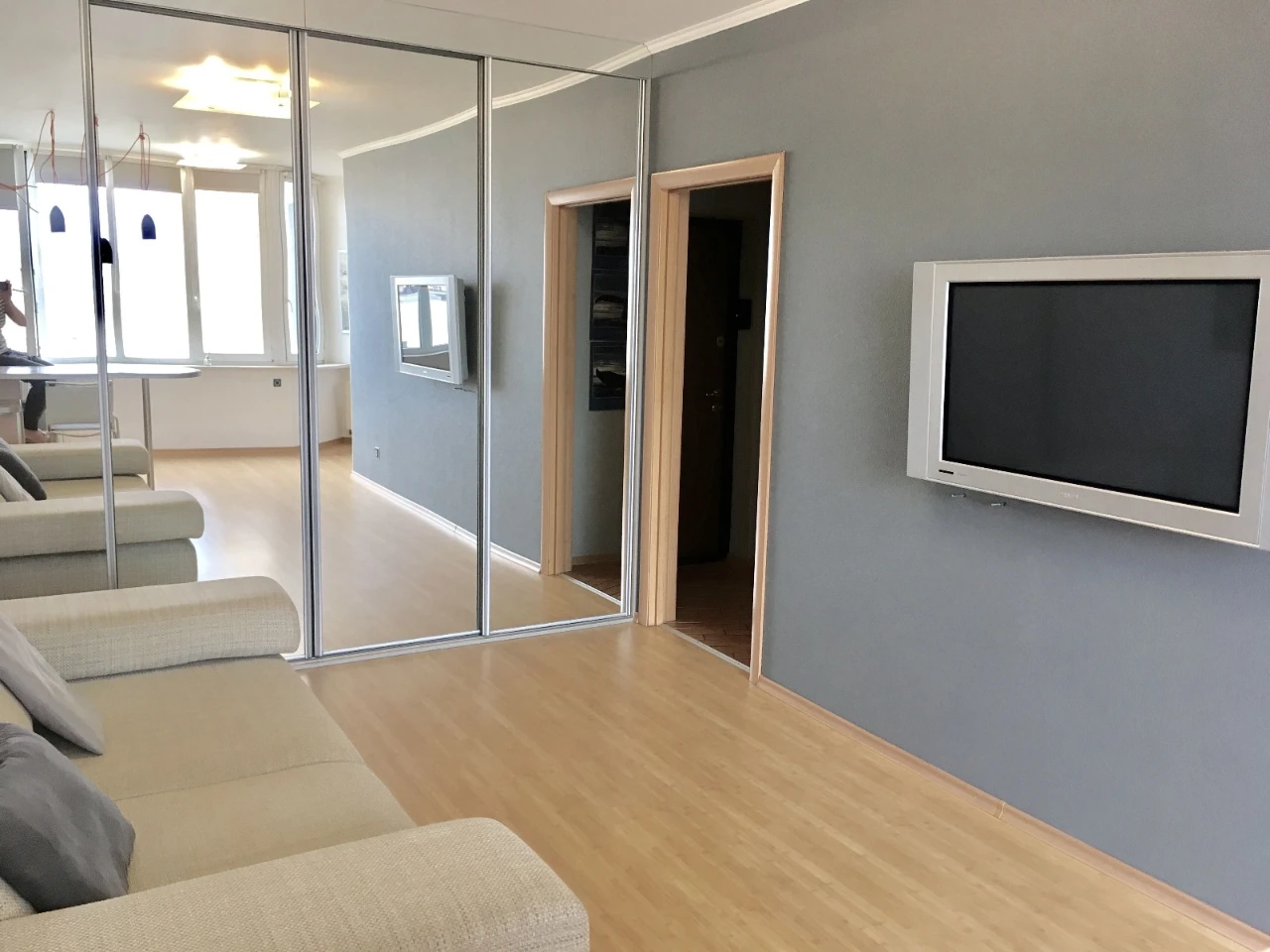 Велика Китаївська 10а, підземний паркінг, 1-кв 51м ремонт, М