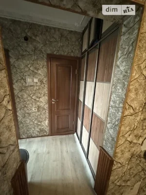 Продаж 3-кімн квартири біля метро Теремки, вул. Академіка За